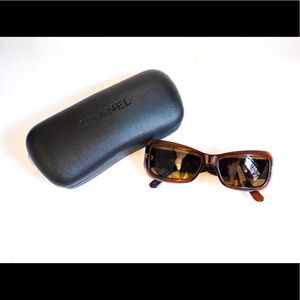 Chanel Sunglasses Brown Tortoise Shell Gold Stud